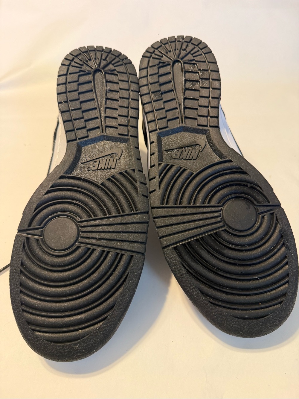 Panda Dunks Nike Men's Black and White Low-Top Sneakers — Classic Swoosh Design - Picture 5 of 6
